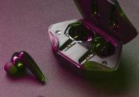 wireless-earbuds-with-neon-cyberpunk-style-lighting (1)